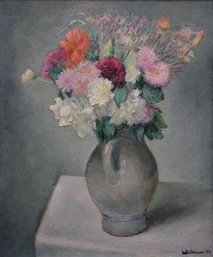 Bouquet de fleurs dans une cruche grise